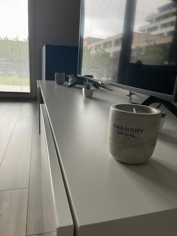 Garden Apartman Radnica - Private Parking Included كَشّا المظهر الخارجي الصورة
